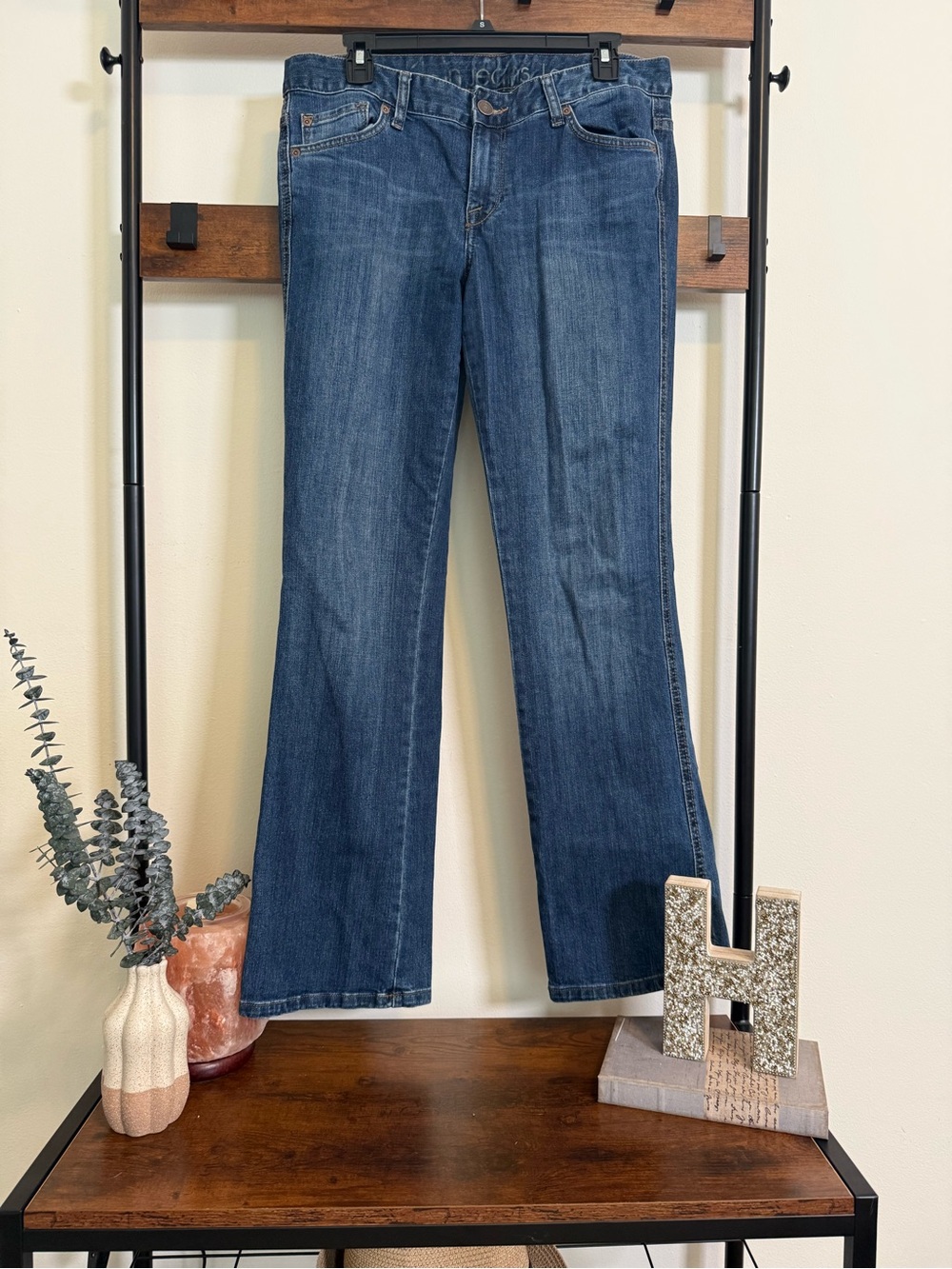 Calvin Klein Jeans Women’s Bootcut Medium Wash Stretch Denim 30/10